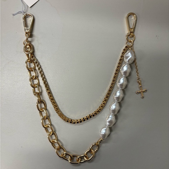 Free People Accessories - ✨Pearl & Gold Jean Chain | Coquette Cross Charm Bag Accessory✨